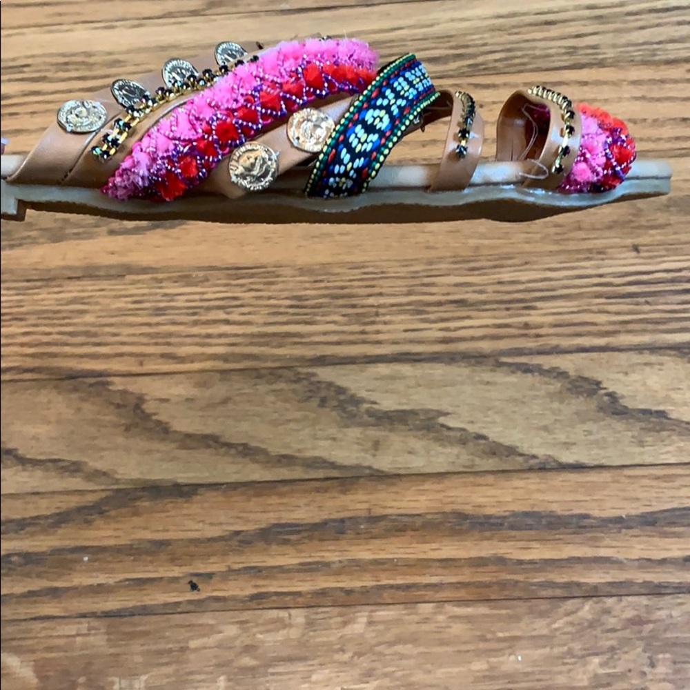 NWOT- Indian Sandals - Picture 8 of 9